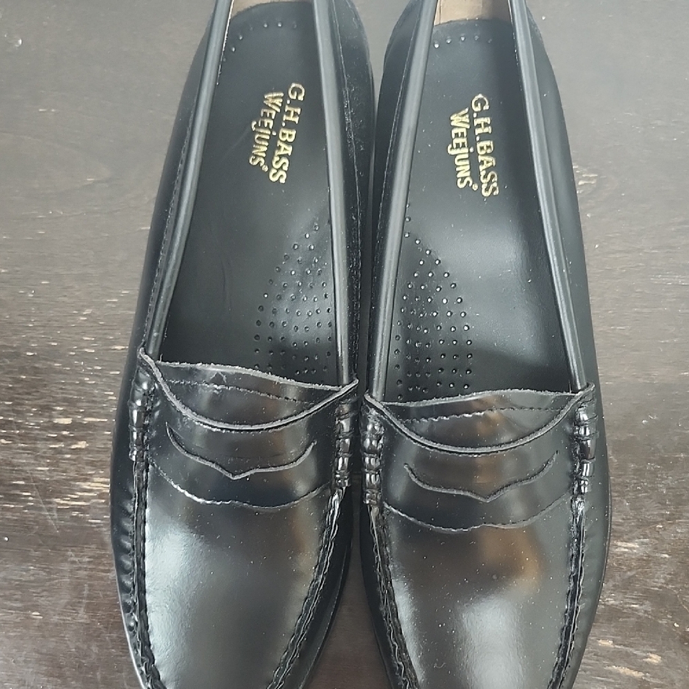 G.H. Bass & Co. Classic Black WoMan's Loafers